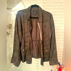 Lightweigh camo jacket size M